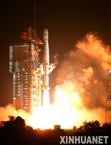 ８月１日５時３０分，我國在西昌衛星發射中心用長征三號甲運載火箭，成功發射第五顆北斗導航衛星。新華社發