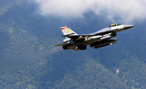 資料圖：臺軍F16戰(zhàn)機